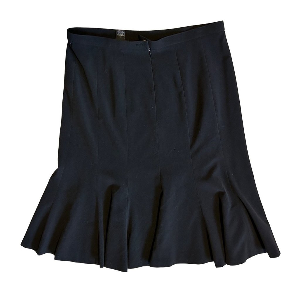 Focus 2000 black a-line pleated skirt with ruffles  Women’s size 16 1340